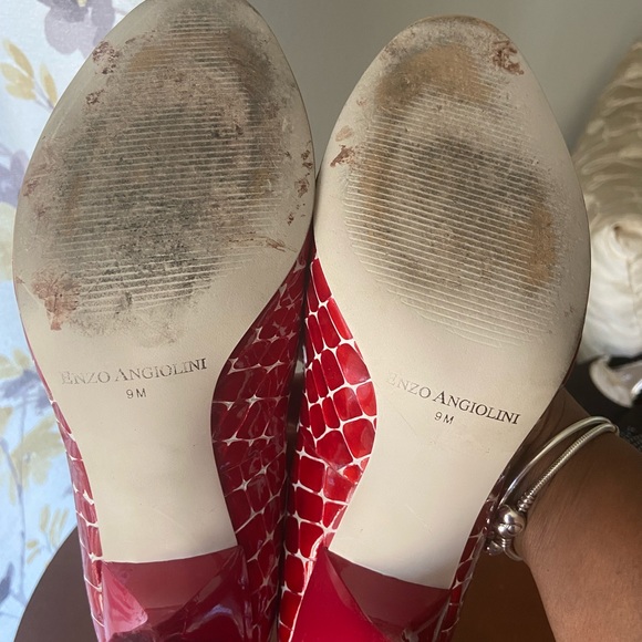 Bright Red Heels - Picture 8 of 9